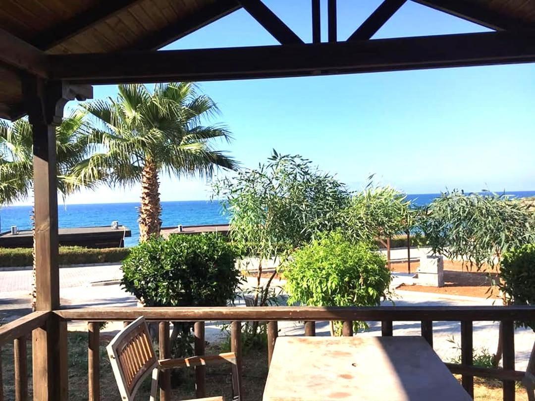 Zambak Seafront Houses&Restaurant&Beach Agios Georgios  Bagian luar foto
