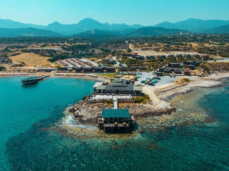 Zambak Seafront Houses&Restaurant&Beach Agios Georgios  Bagian luar foto